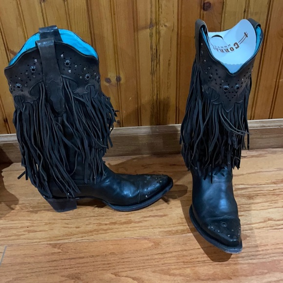 Shoes - Corral fringe boots